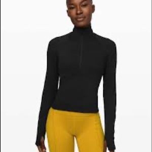 Lululemon Always Alert Half Zip in Black
